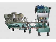 易拉罐灌裝封罐一體機(jī) 現(xiàn)代飲料生產(chǎn)的高效解決方案